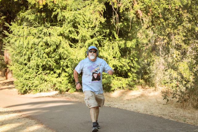 Walkers at the 2025 Walk for Jenn